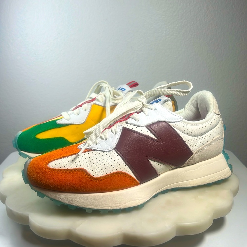 New Balance 327 Dejounte Murray Heat Up Beige Sz 8.5